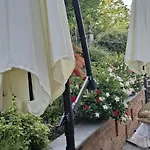Montisclari Bed & Breakfast Monchiero