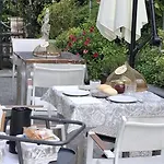 Montisclari Bed & Breakfast Monchiero