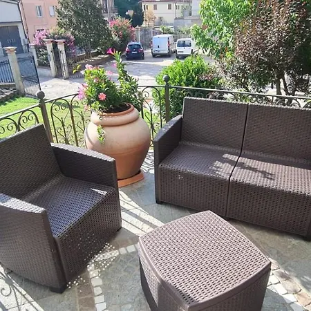 Montisclari Bed & Breakfast 3*